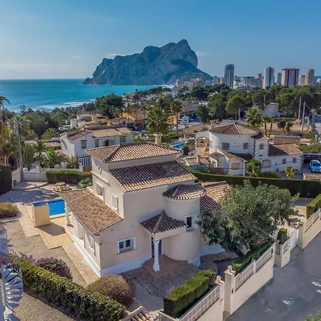 La Paloma Blanca By Abahana Calpe